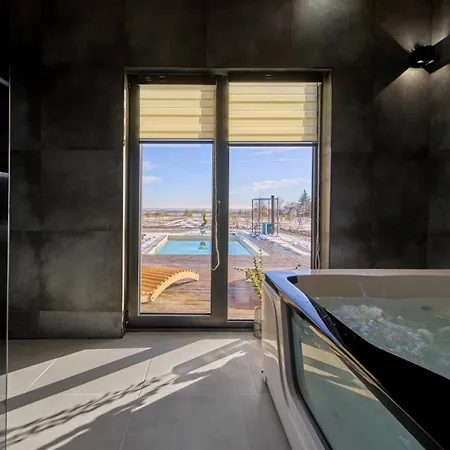 Casa Del Corniolo And Pool Haus Fruska Gora * Cortanovci