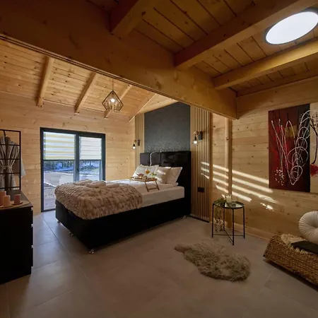 Casa Del Corniolo And Pool Haus Fruska Gora فيلة