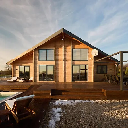 Casa Del Corniolo And Pool Haus Fruska Gora * Cortanovci