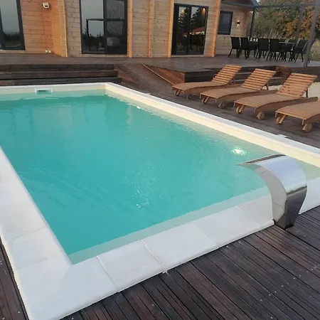 Casa Del Corniolo And Pool Haus Fruska Gora فيلة Cortanovci